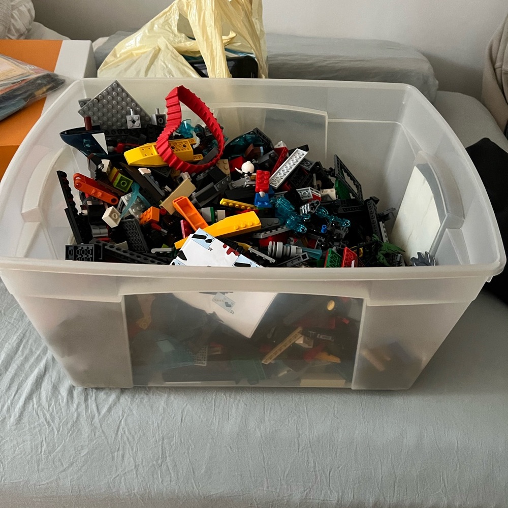 Big 14 lb box of legos
Price Negotiable